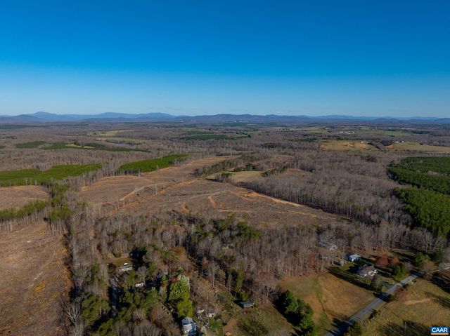 159 WARREN FERRY RD, Scottsville, VA 24590