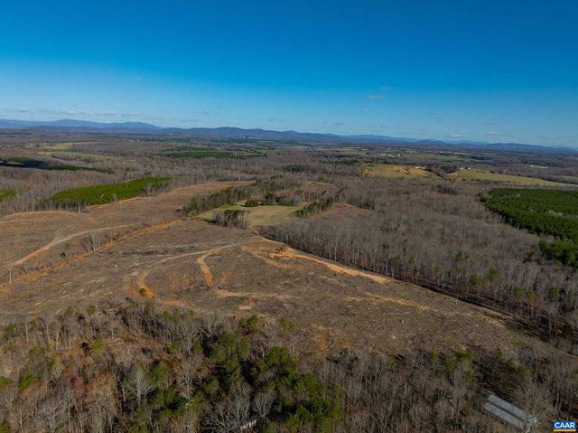 159 WARREN FERRY RD, Scottsville, VA 24590