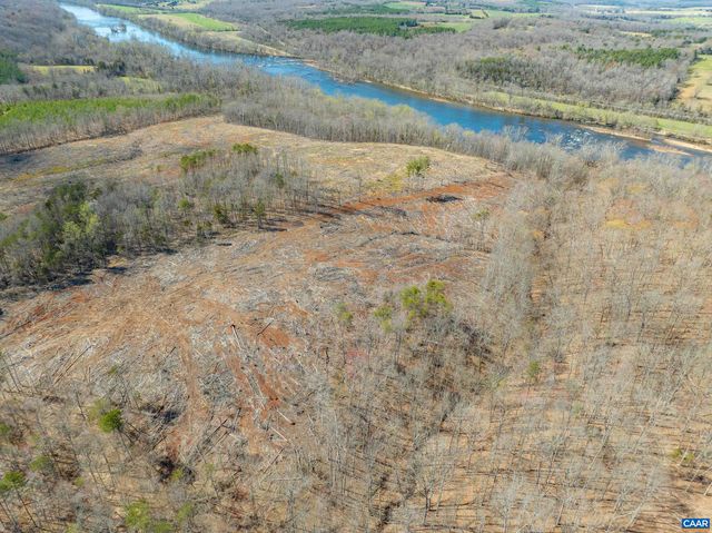 159 WARREN FERRY RD, Scottsville, VA 24590