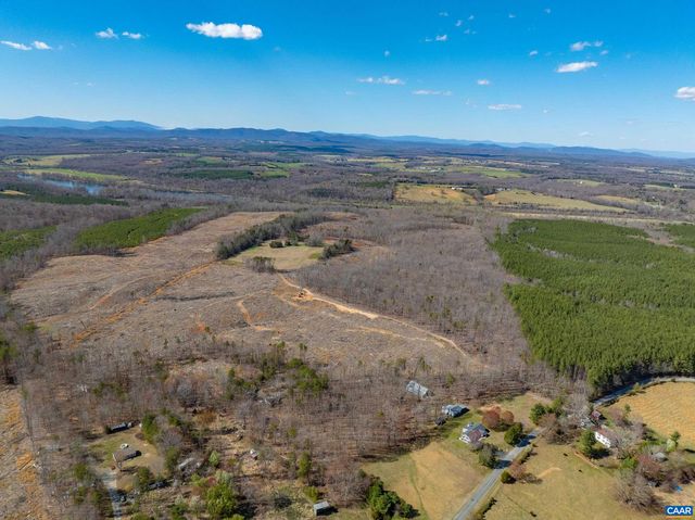 159 WARREN FERRY RD, Scottsville, VA 24590