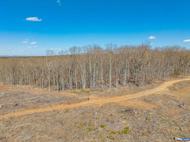 159 WARREN FERRY RD, Scottsville, VA 24590