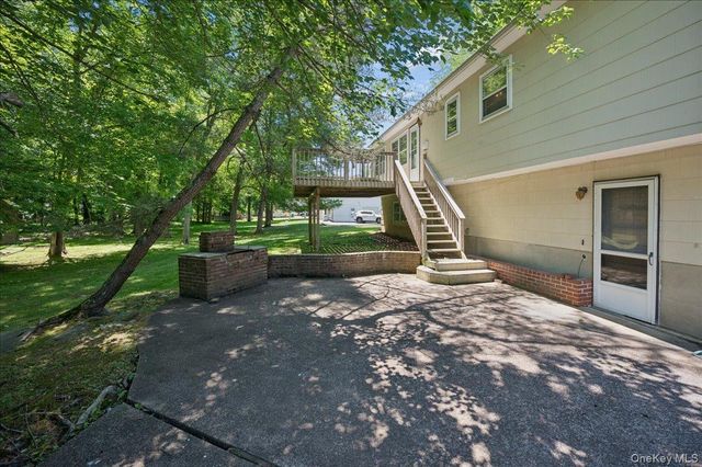 18 Mill Creek Road, New City, NY 10956