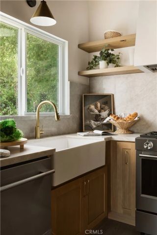 885 Montecito, Los Angeles, CA 90031