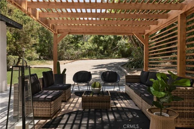 885 Montecito, Los Angeles, CA 90031
