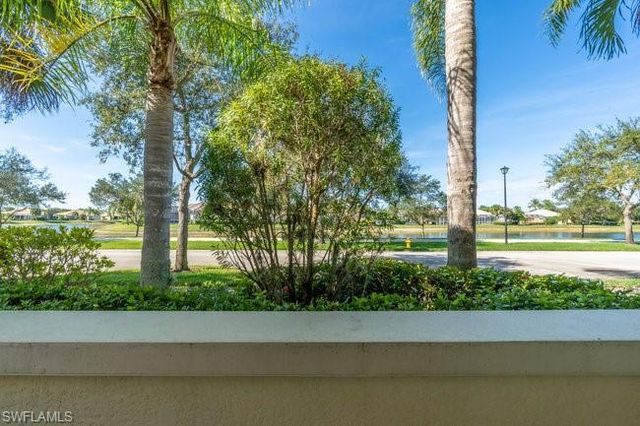 8232 Josefa WAY, Naples, FL 34114