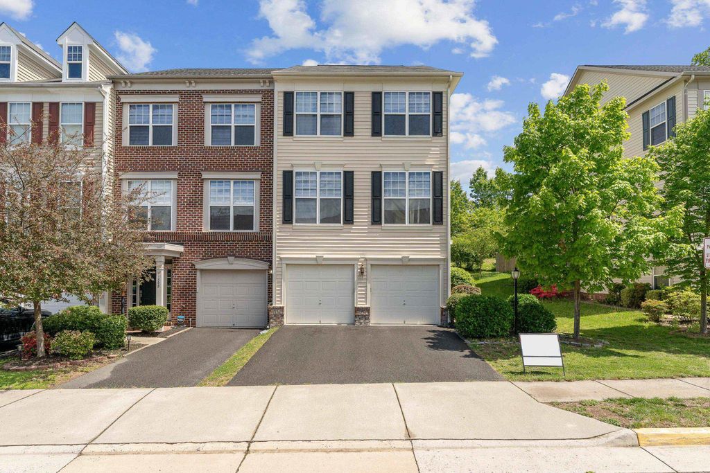 11896 BENTON LAKE RD, Bristow, VA 20136