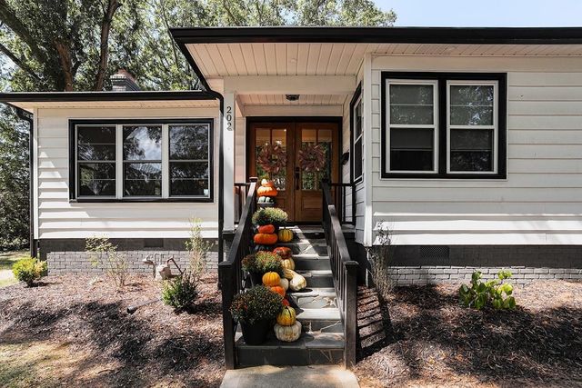 202 Pine Street, Gaffney, SC 29340