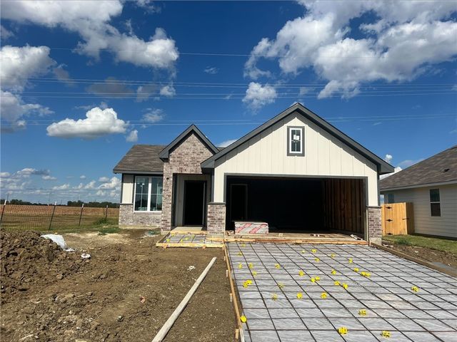 211 Whaley Street, Caldwell, TX 77836