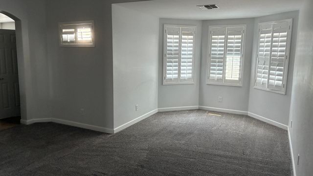 15284 W Edgemont Avenue, Goodyear, AZ 85395
