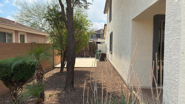 15284 W Edgemont Avenue, Goodyear, AZ 85395