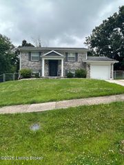 316 Indiana Trail, Radcliff, KY 40160