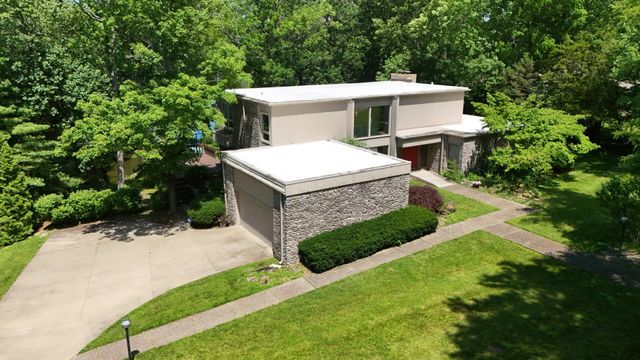 2049 Lakeside Drive, Lexington, KY 40502
