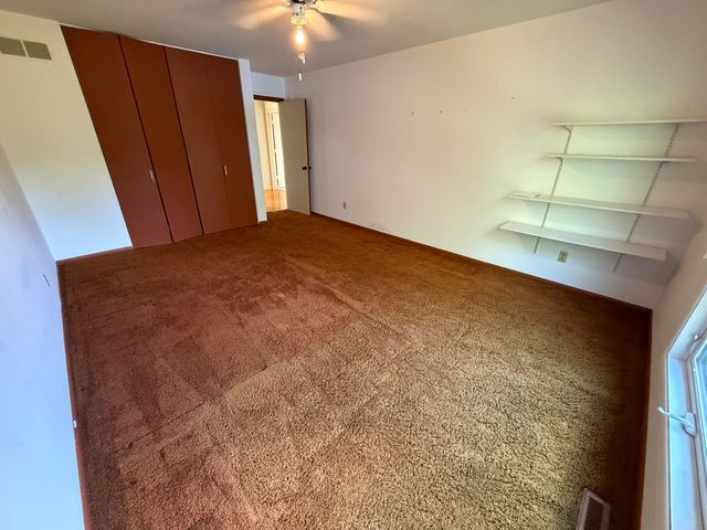 2049 Lakeside Drive, Lexington, KY 40502