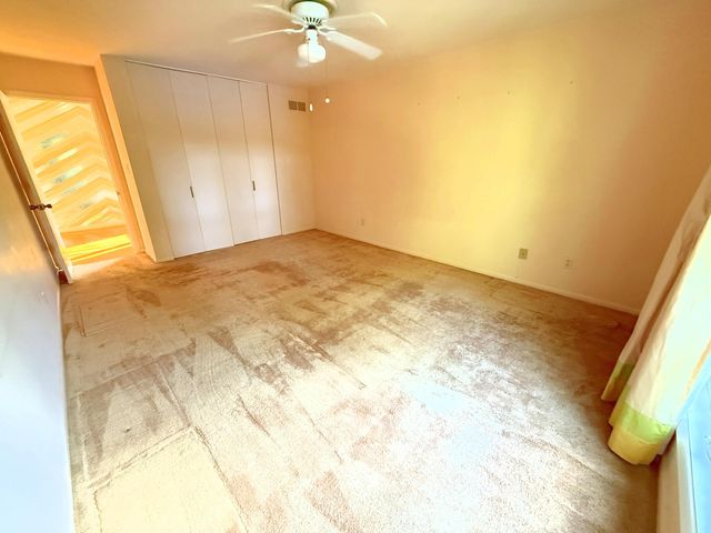 2049 Lakeside Drive, Lexington, KY 40502