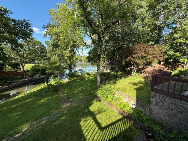 2049 Lakeside Drive, Lexington, KY 40502
