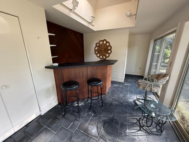 2049 Lakeside Drive, Lexington, KY 40502
