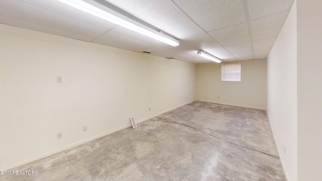 172 Hawthorn Loop, Crossville, TN 38555