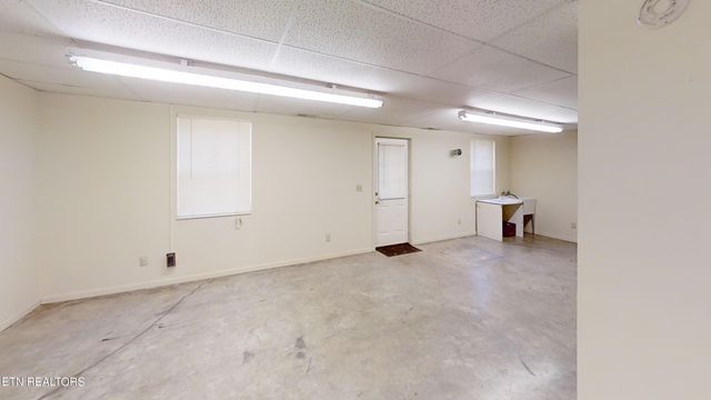 172 Hawthorn Loop, Crossville, TN 38555