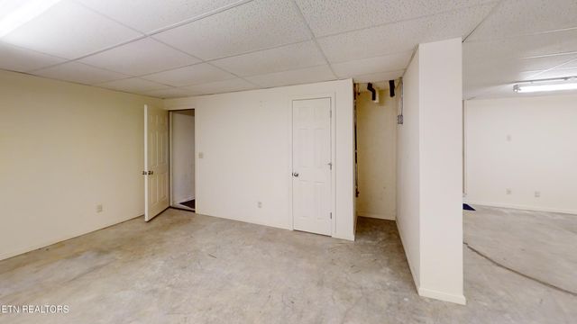 172 Hawthorn Loop, Crossville, TN 38555