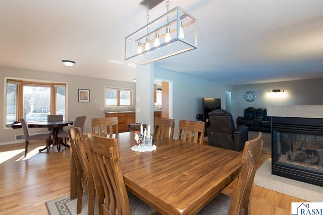 232 W Skyline Court, Mankato, MN 56001