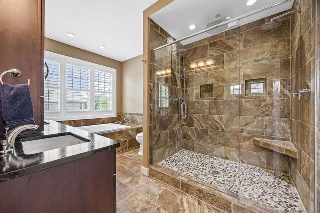 5010 Silver Oak Court, Marion, IA 52302