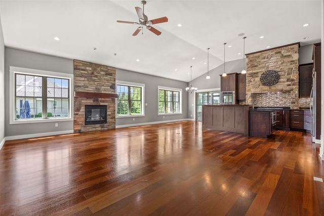 5010 Silver Oak Court, Marion, IA 52302