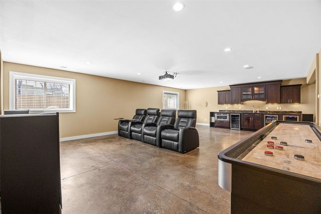 5010 Silver Oak Court, Marion, IA 52302