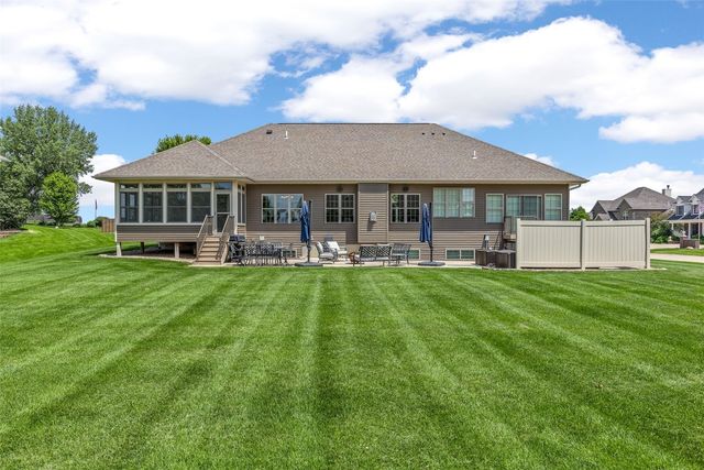 5010 Silver Oak Court, Marion, IA 52302