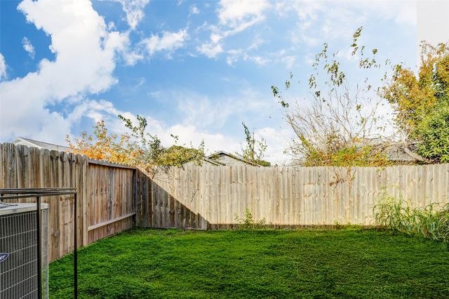 319 N Carolina Street, Houston, TX 77029