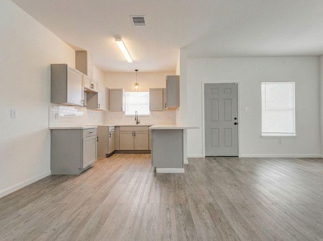 319 N Carolina Street, Houston, TX 77029