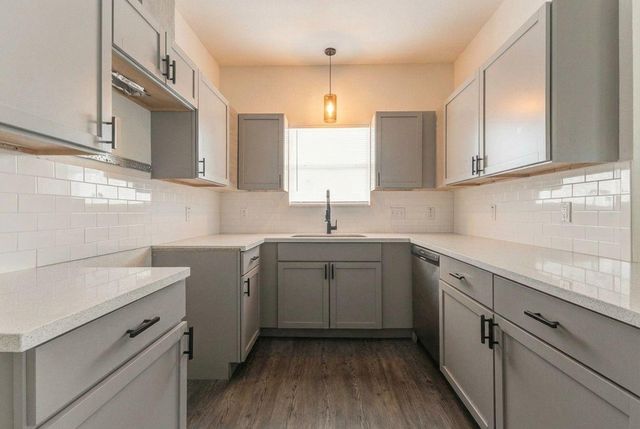 319 N Carolina Street, Houston, TX 77029