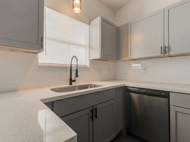 319 N Carolina Street, Houston, TX 77029