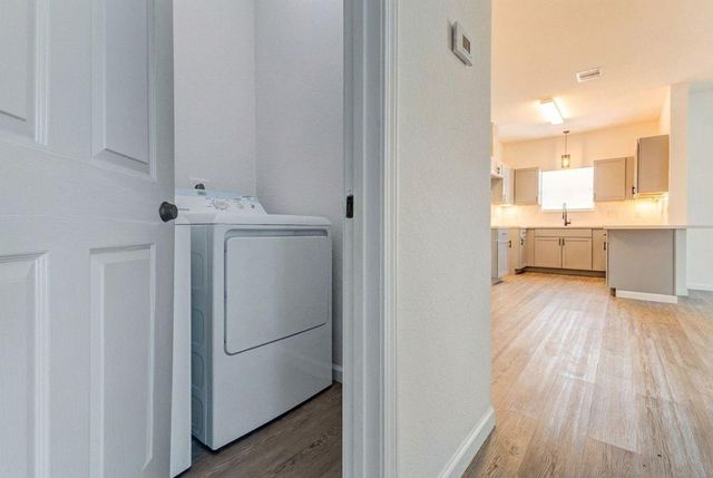 319 N Carolina Street, Houston, TX 77029