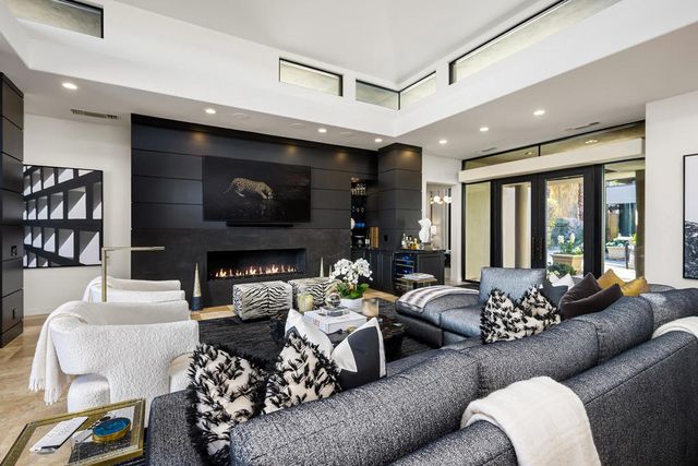 411 Eagle Ridge, Palm Desert, CA 92260