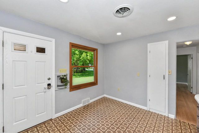 457 W 5th STREET, Oconomowoc, WI 53066