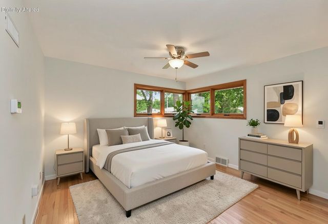 457 W 5th STREET, Oconomowoc, WI 53066