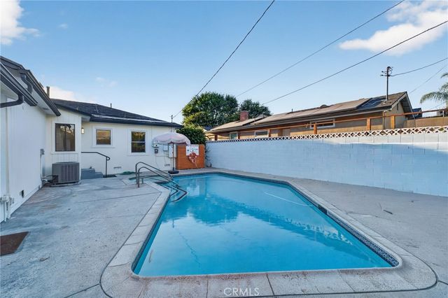 5103 Peabody Street, Long Beach, CA 90808