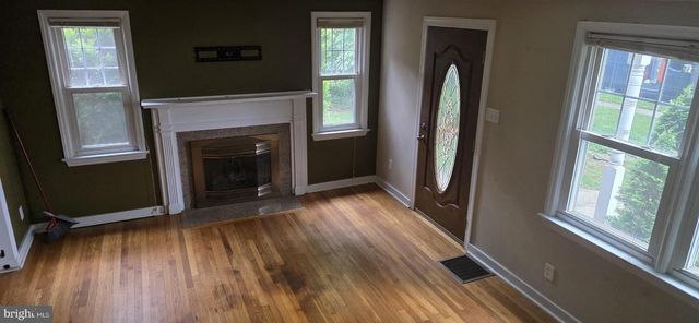 317 ELM CT, Middletown, PA 17057