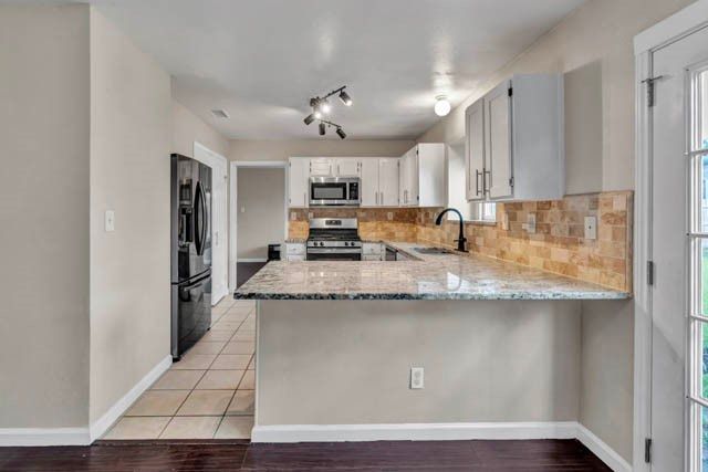 326 Baldwin Street, Grand Prairie, TX 75052
