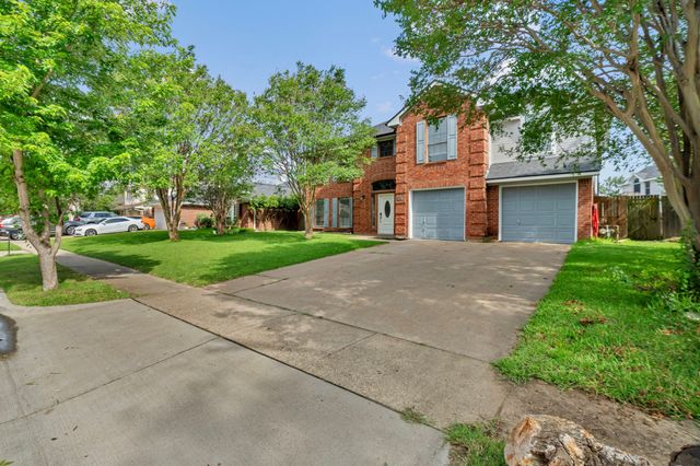 326 Baldwin Street, Grand Prairie, TX 75052