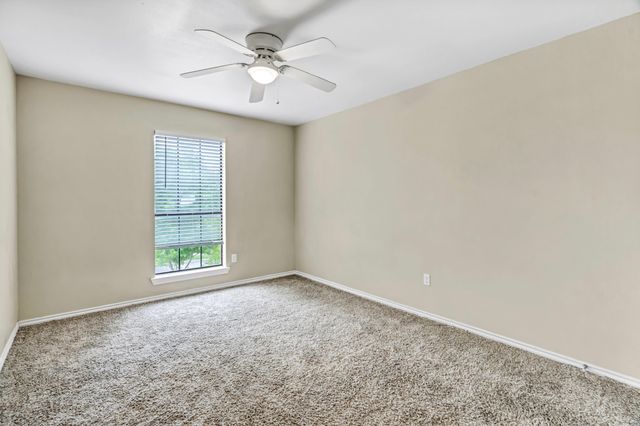 326 Baldwin Street, Grand Prairie, TX 75052