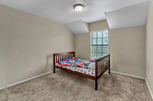 326 Baldwin Street, Grand Prairie, TX 75052