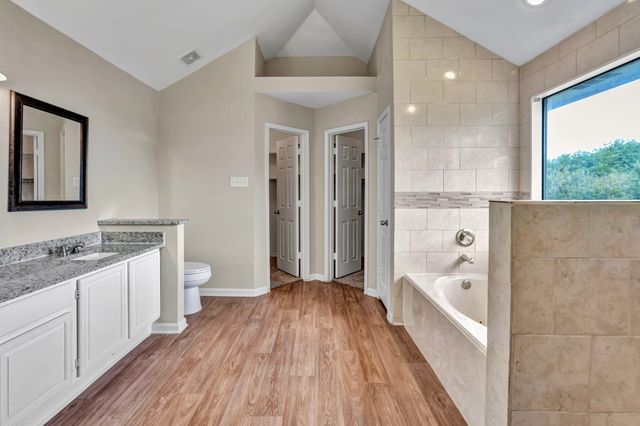 326 Baldwin Street, Grand Prairie, TX 75052