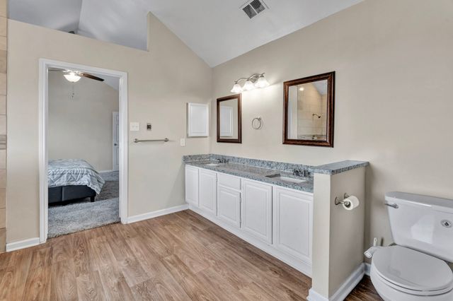 326 Baldwin Street, Grand Prairie, TX 75052