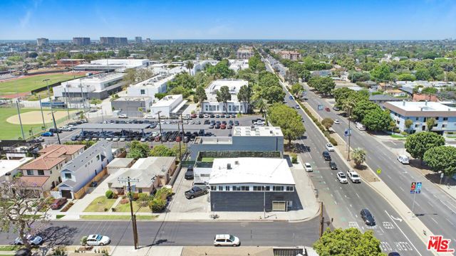 12926 Venice Boulevard, Los Angeles, CA 90066