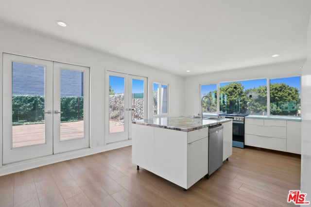 12926 Venice Boulevard, Los Angeles, CA 90066