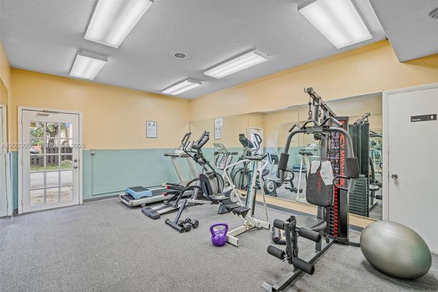 10774 N Kendall Drive G1, Miami, FL 33176