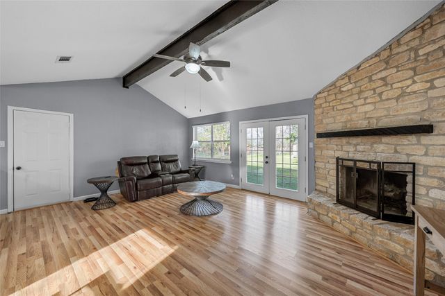 711 Rosedale Drive, Hewitt, TX 76643