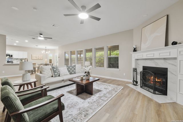 12323 Stable Pond Dr, San Antonio, TX 78249