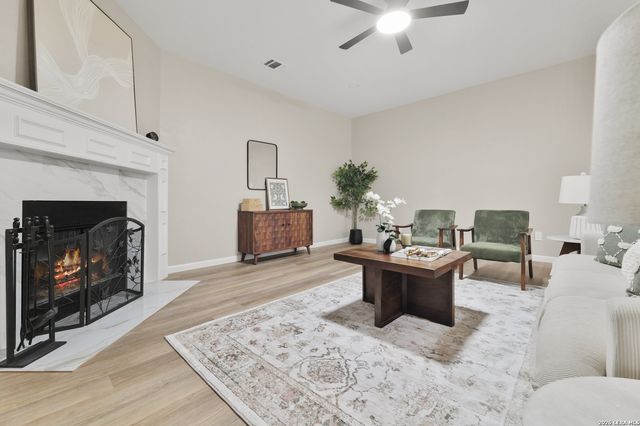 12323 Stable Pond Dr, San Antonio, TX 78249